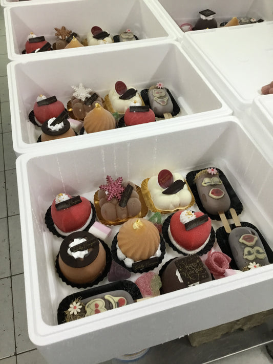 PARTYBOX 2026 (assortiment 10 x 1-pers. ijstaartje)