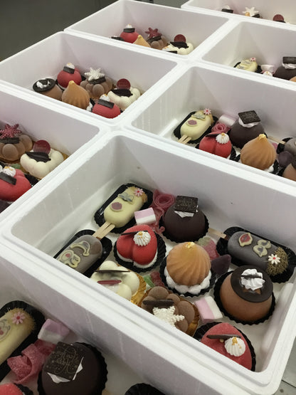 PARTYBOX 2026 (assortiment 10 x 1-pers. ijstaartje)